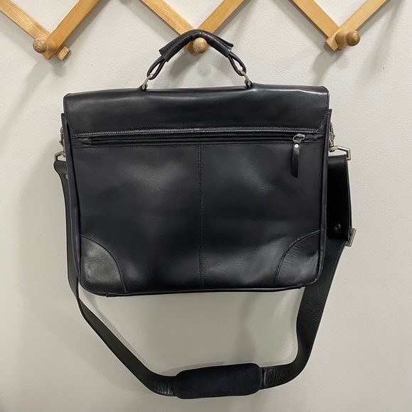 Black Messenger Bag - 100% leather - Picture 6 of 10